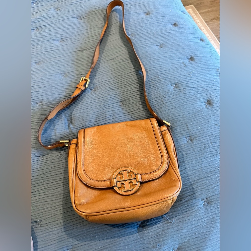 GUC camel leather Tory Burch crossbody